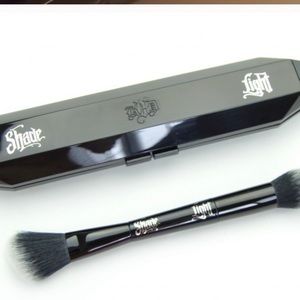 Kat Von D Make Up Brush